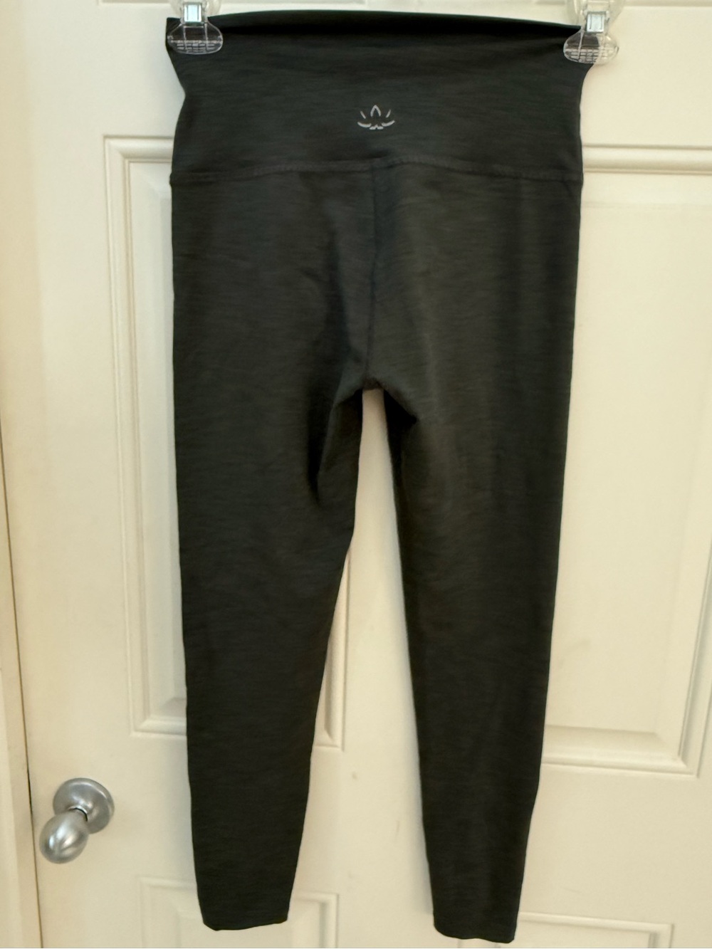Beyond Yoga Heather Rib Midi High Waisted Legging nwot Medium